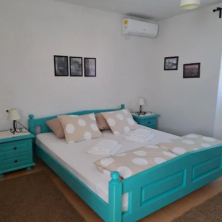 Galija Holiday home